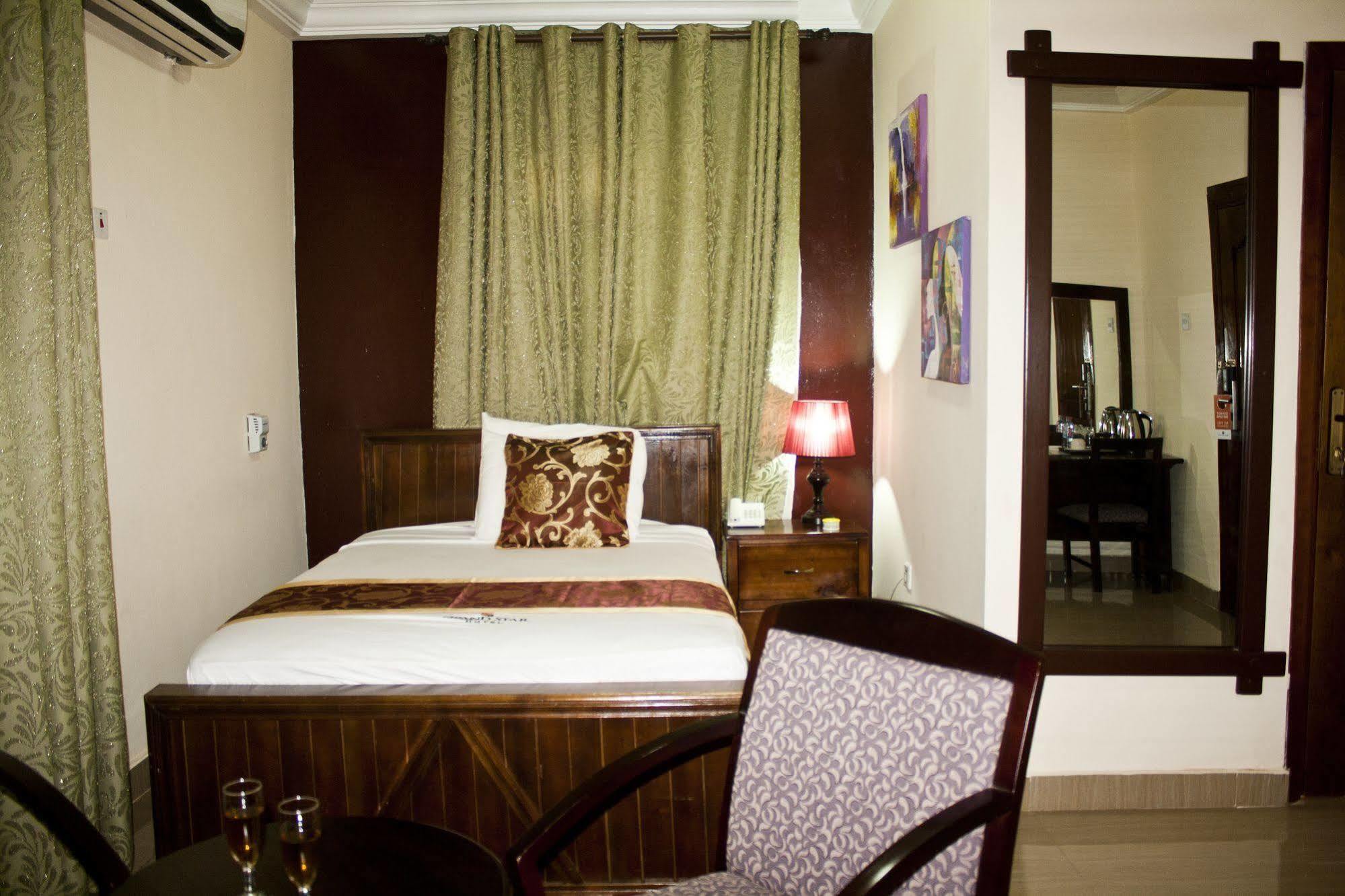 Grand Star Hotel North Legon Exteriér fotografie