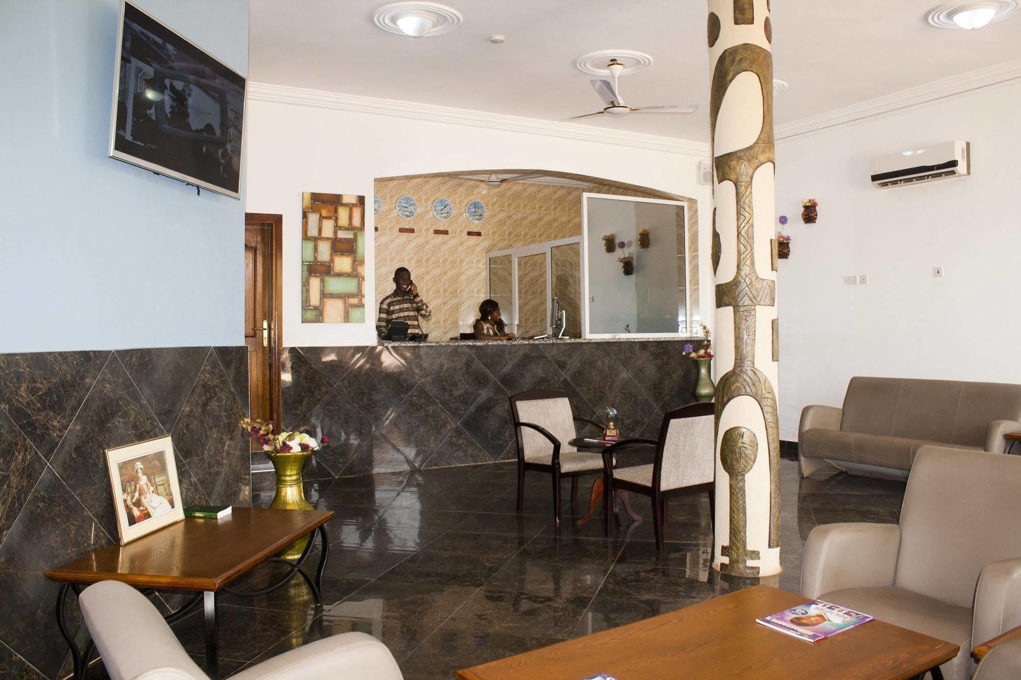 Grand Star Hotel North Legon Exteriér fotografie